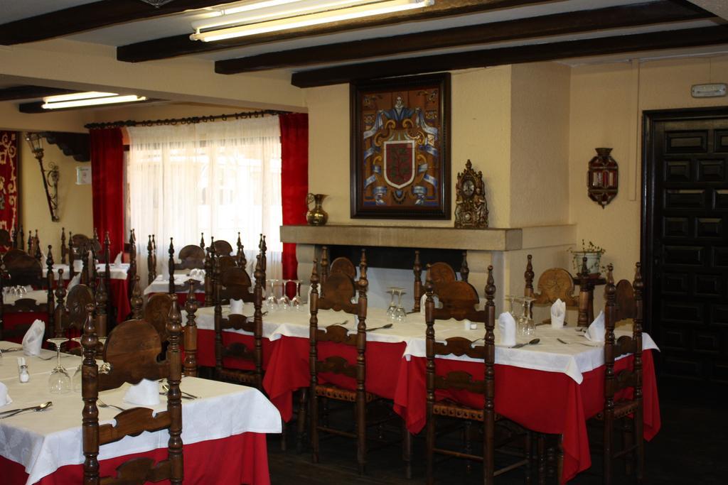 Hotel Restaurante Astorga Pradorrey ภายนอก รูปภาพ